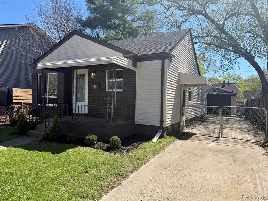 828 E Elza, Hazel Park, MI 48030 - #2