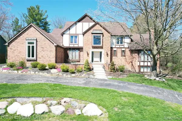 360 Wilshire, Bloomfield Hills, MI 48302