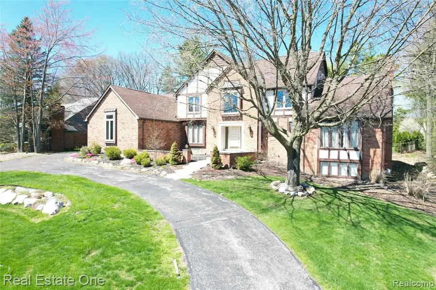 360 Wilshire, Bloomfield, MI 48302 - #2