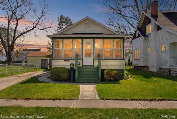 1830 Gillett, Port Huron, MI 48060