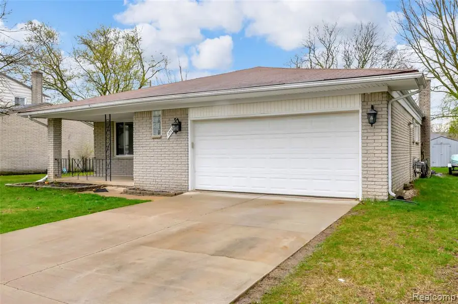 27665 Aberdeen, Southfield, MI 48076 - #2