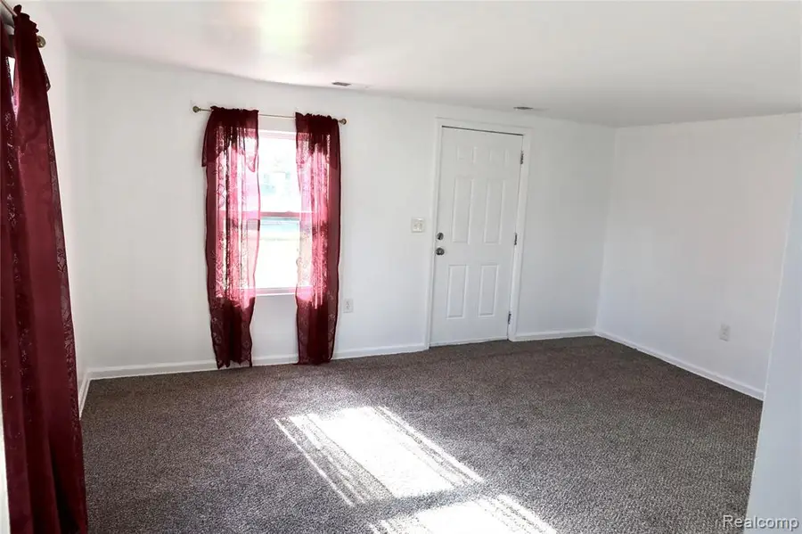 24100 Berry, Warren, MI 48089 - #3