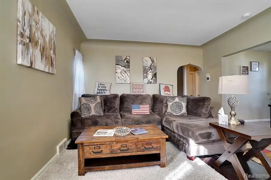 839 E Bennett, Ferndale, MI 48220 - #2