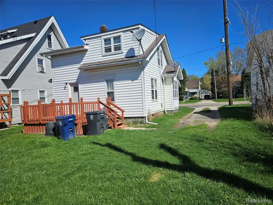621 W Atherton, Flint, MI 48507 - #2