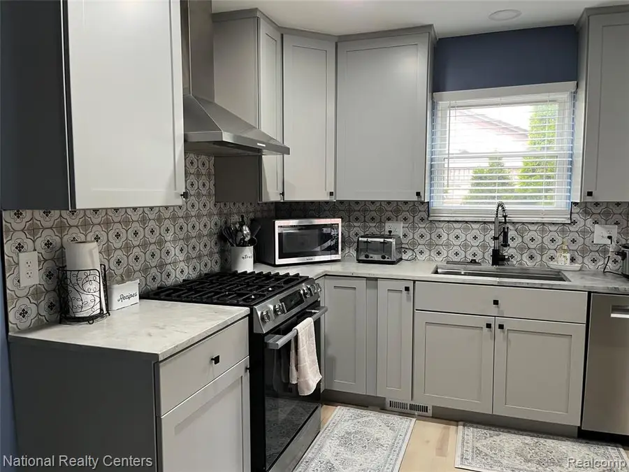 15719 Golden, Macomb, MI 48044 - #2