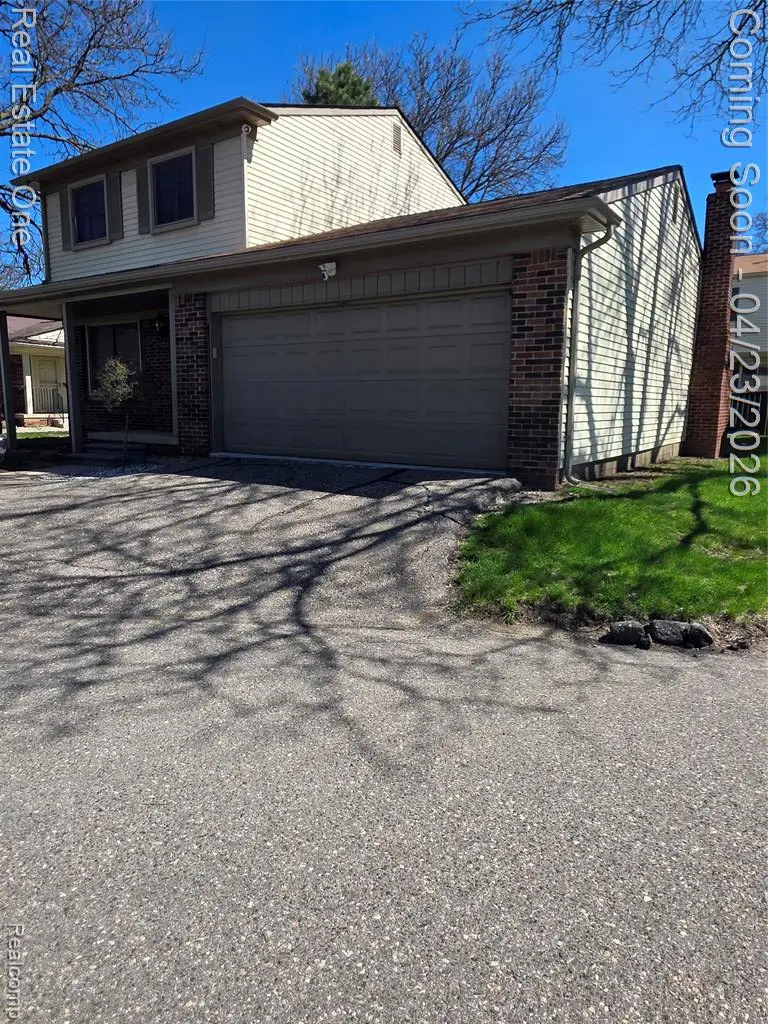 2898 Roundtree, Troy, MI 48083 - #1