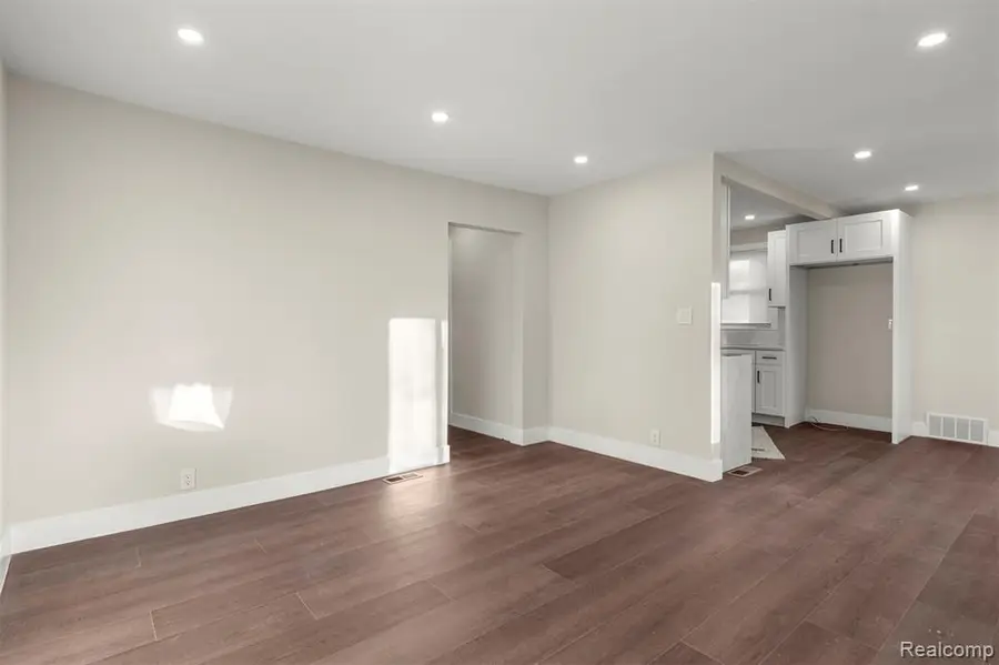 8900 Asbury, Detroit, MI 48228 - #3