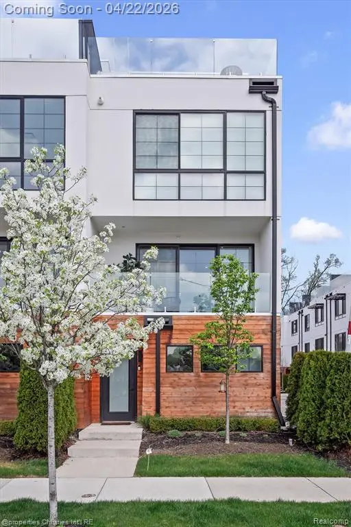 533 E Harrison #35, Royal Oak, MI 48067 - #2