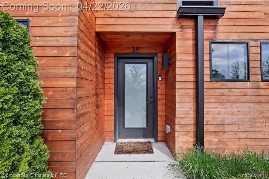 533 E Harrison #35, Royal Oak, MI 48067 - #3