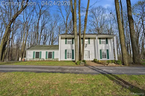 6808 Salem, Plymouth, MI 48170