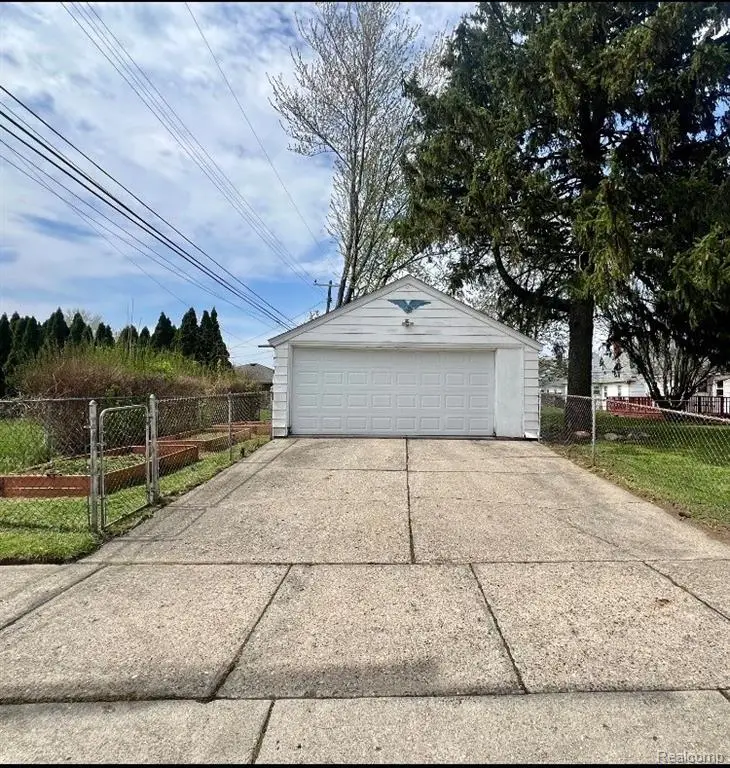 17758 Lincoln, Eastpointe, MI 48021 - #3