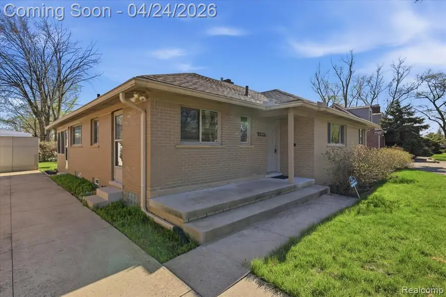 13111 Northfield, Oak Park, MI 48237 - #2
