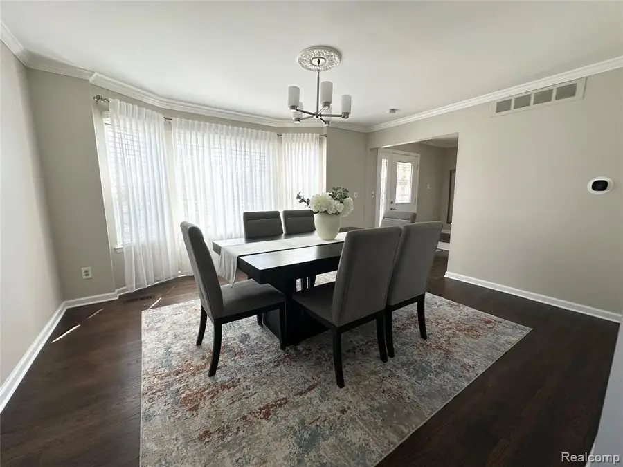 4581 Benjamin, Sterling Heights, MI 48310 - #3