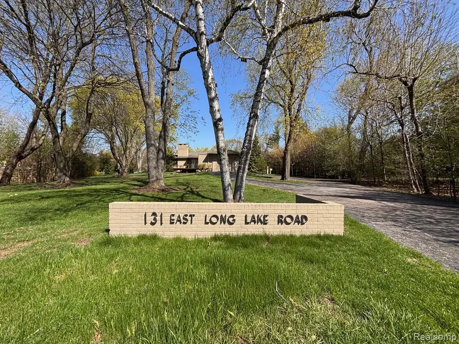 131 E Long Lake #4, Bloomfield Hills, MI 48304 - #2