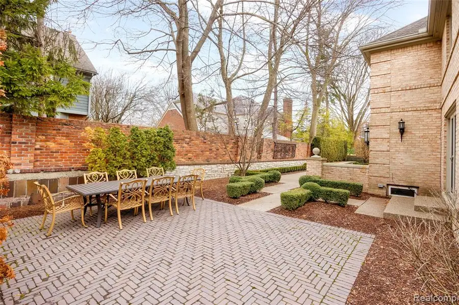 10 Sycamore, Grosse Pointe, MI 48230 - #3