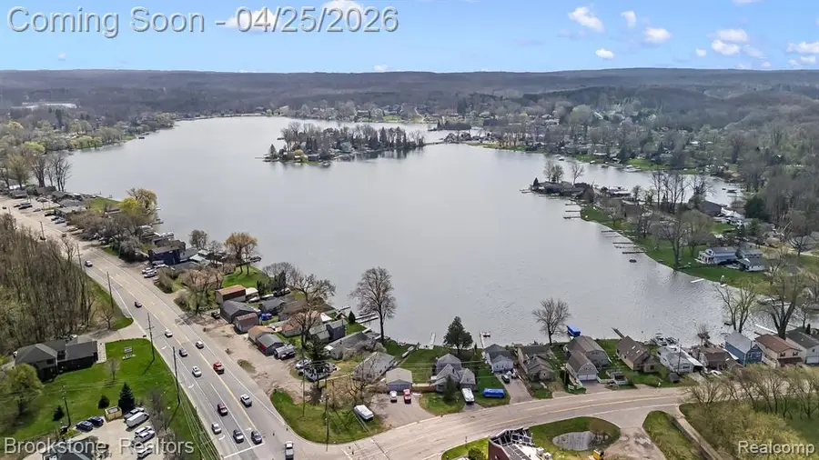 1940 S Ortonville, Ortonville, MI 48462 - #3