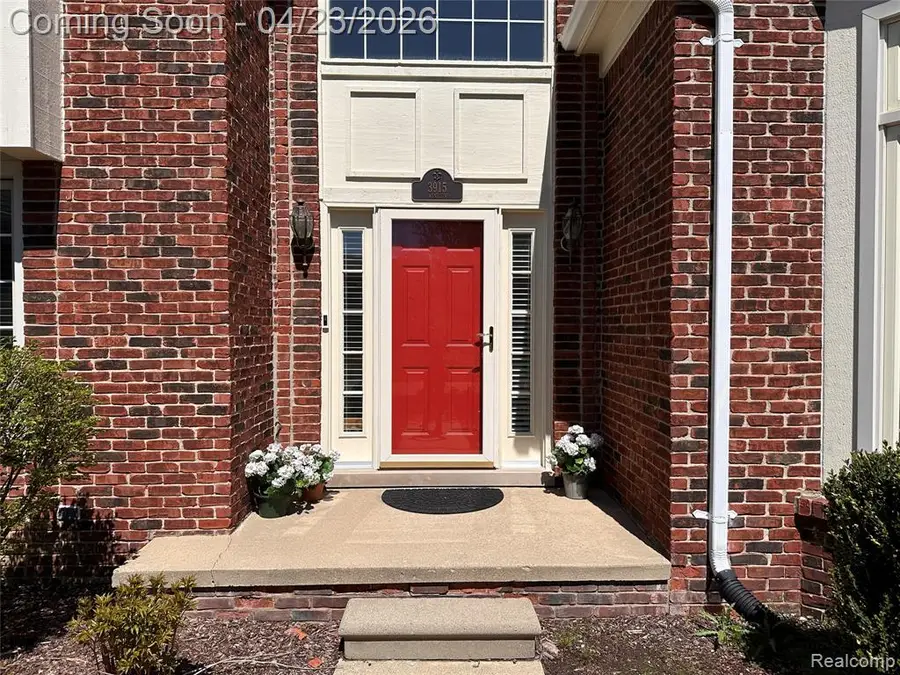 3915 Winslow, Auburn Hills, MI 48326 - #3