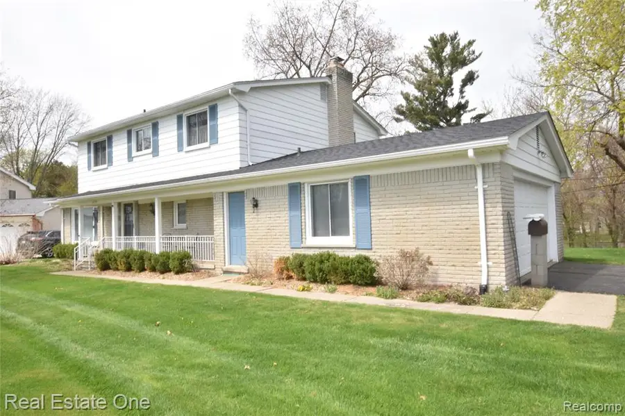 3275 Golfhill, Waterford, MI 48329 - #2