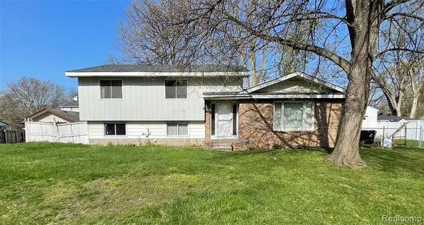 21773 Rockwell, Farmington Hills, MI 48336