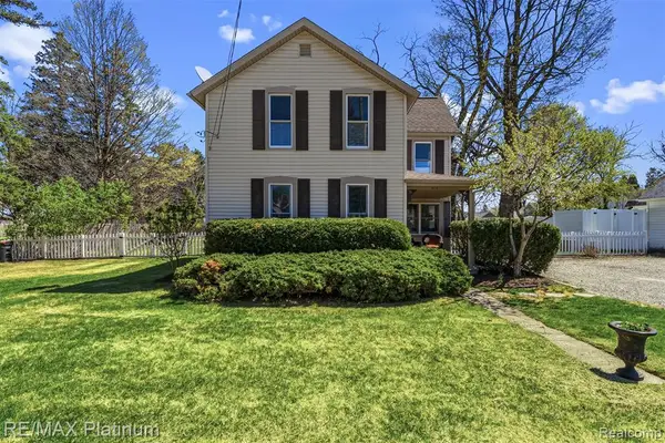 315 S West, Fenton, MI 48430