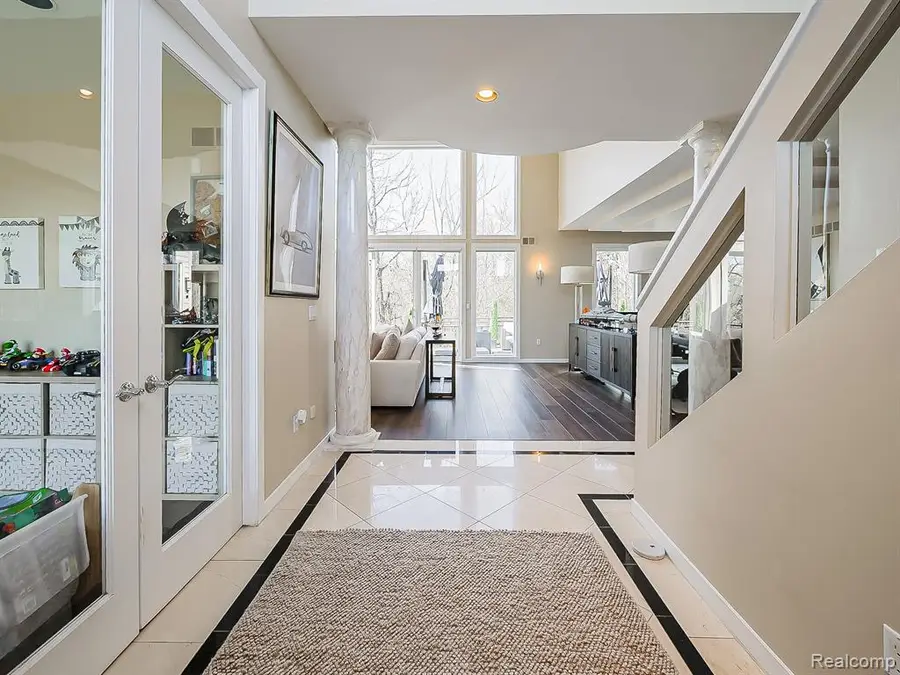 6310 Branford, West Bloomfield, MI 48322 - #3