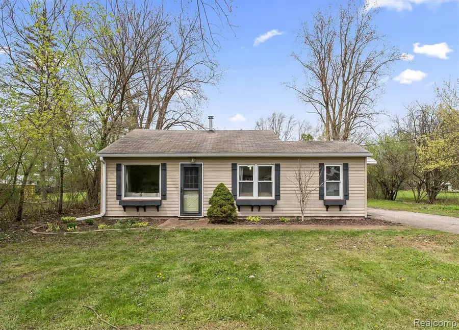 1816 June, Rochester Hills, MI 48309 - #2