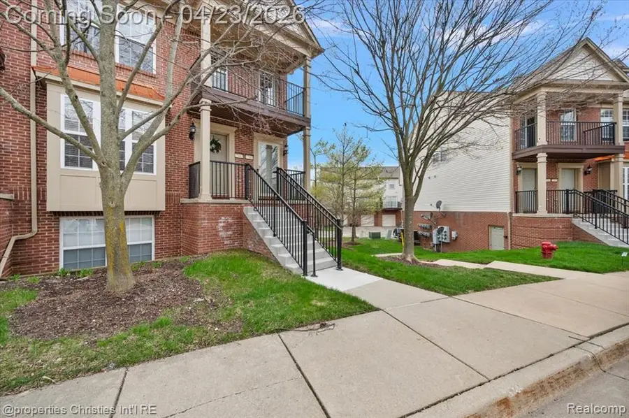 27949 Hopkins, Novi, MI 48377 - #2