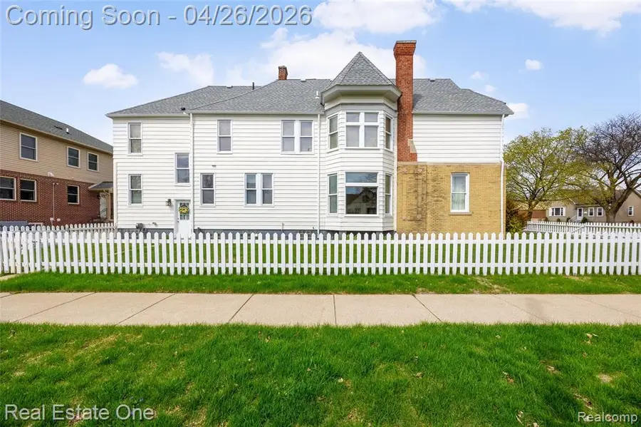 3352 4th, Wyandotte, MI 48192 - #3