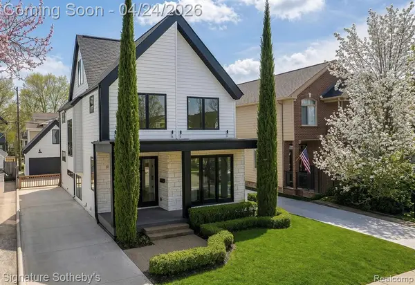 832 Humphrey, Birmingham, MI 48009