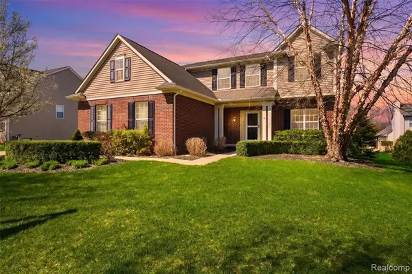 58 Blackberry, White Lake, MI 48386