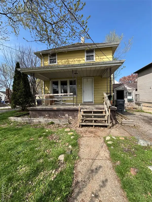 1008 Tacken, Flint, MI 48532