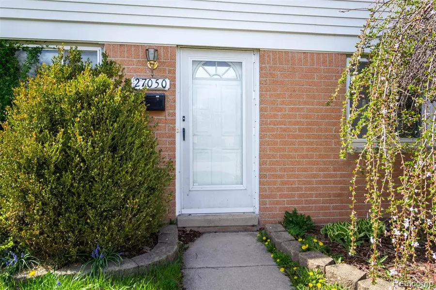 27050 Debra, Taylor, MI 48180 - #3