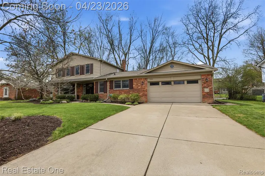 25365 Leestock, Farmington Hills, MI 48336 - #2