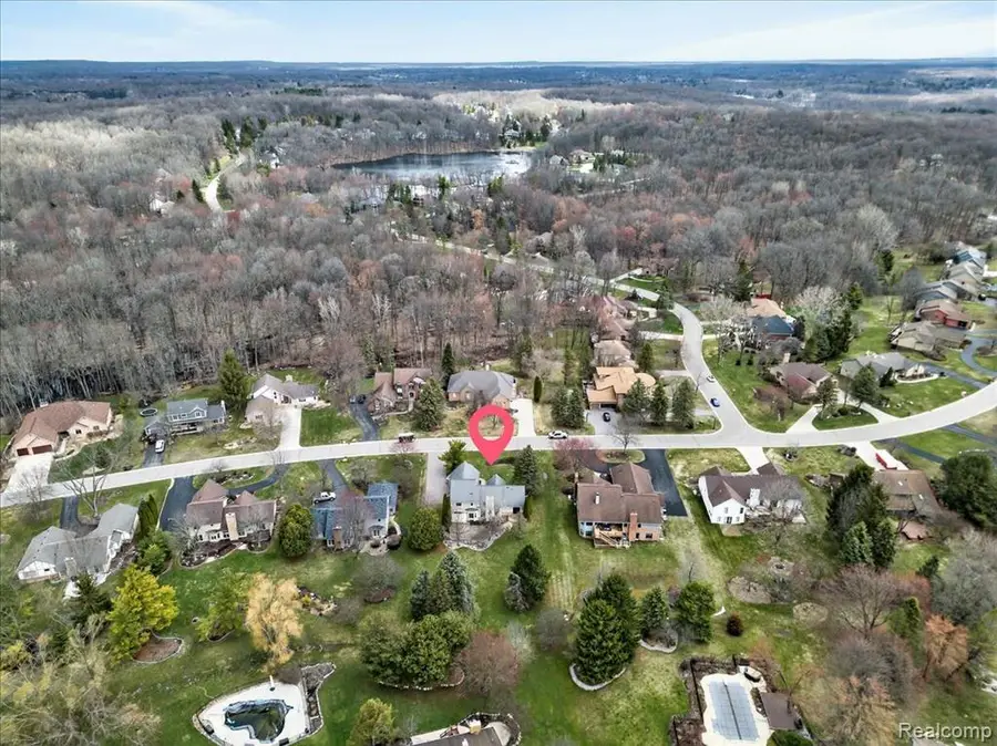 6595 Deer Ridge, Clarkston, MI 48348 - #3