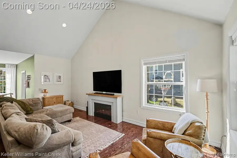 34 Mechanic, Oxford, MI 48371 - #2