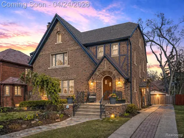 18974 Warrington, Detroit, MI 48221