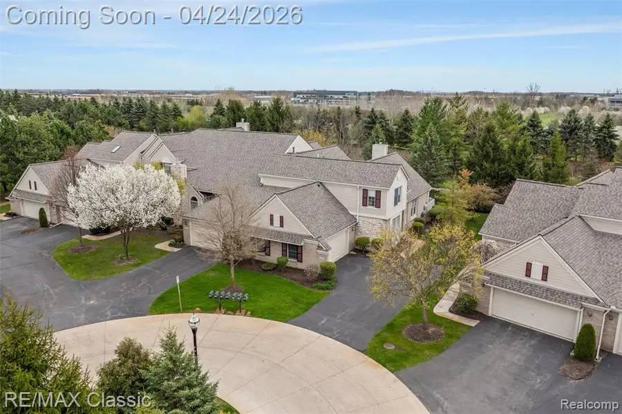 16576 Lyonhurst, Northville, MI 48168 - #2