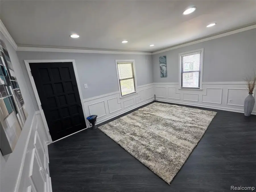 8285 Chapp, Warren, MI 48089 - #3