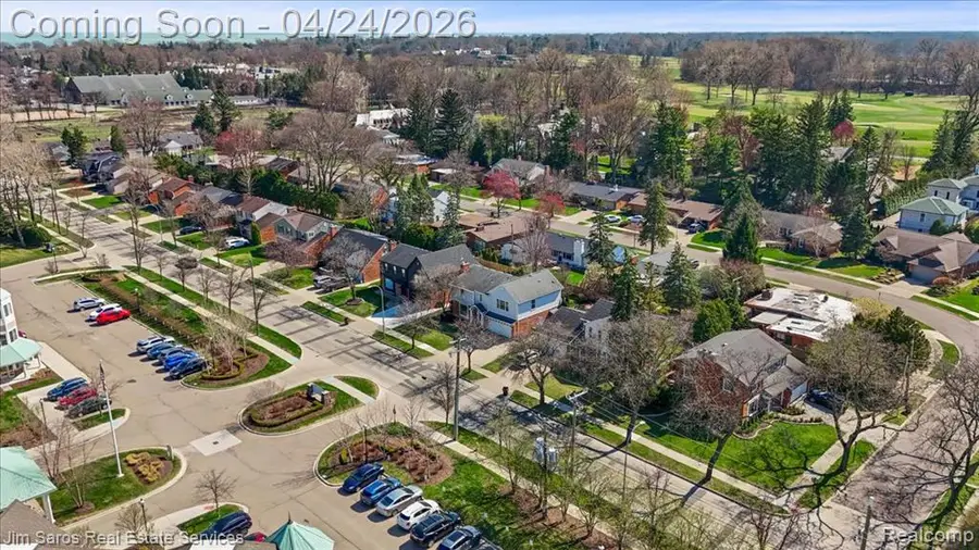 919 Cook, Grosse Pointe Woods, MI 48236 - #3