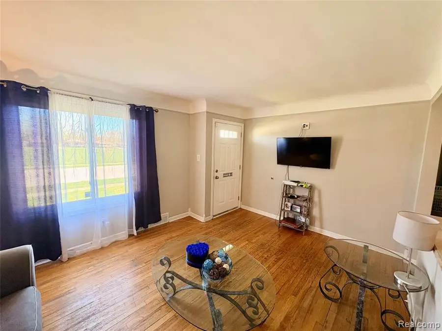 23349 Roxana, Eastpointe, MI 48021 - #2