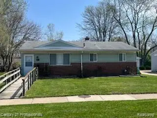 12439 Clinton River, Sterling Heights, MI 48313