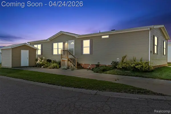 3544 Midsummer, Northville, MI 48167