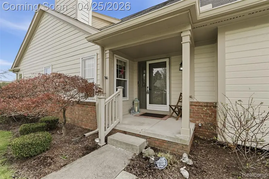 16318 Country Knoll, Northville, MI 48168 - #2