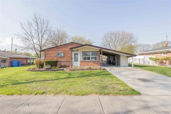23300 N Brookside, Dearborn Heights, MI 48125