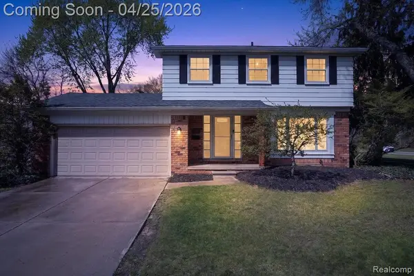 15251 Farmbrook, Plymouth, MI 48170