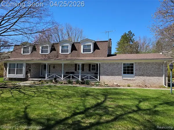 1508 Crooks, Rochester Hills, MI 48309