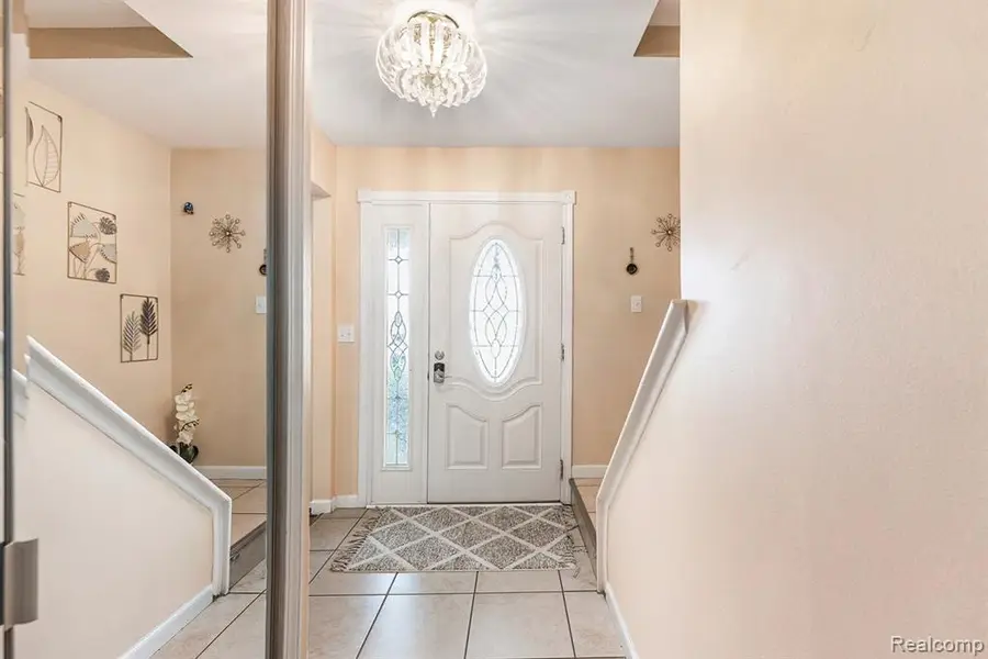 4810 Benjamin, Sterling Heights, MI 48310 - #2