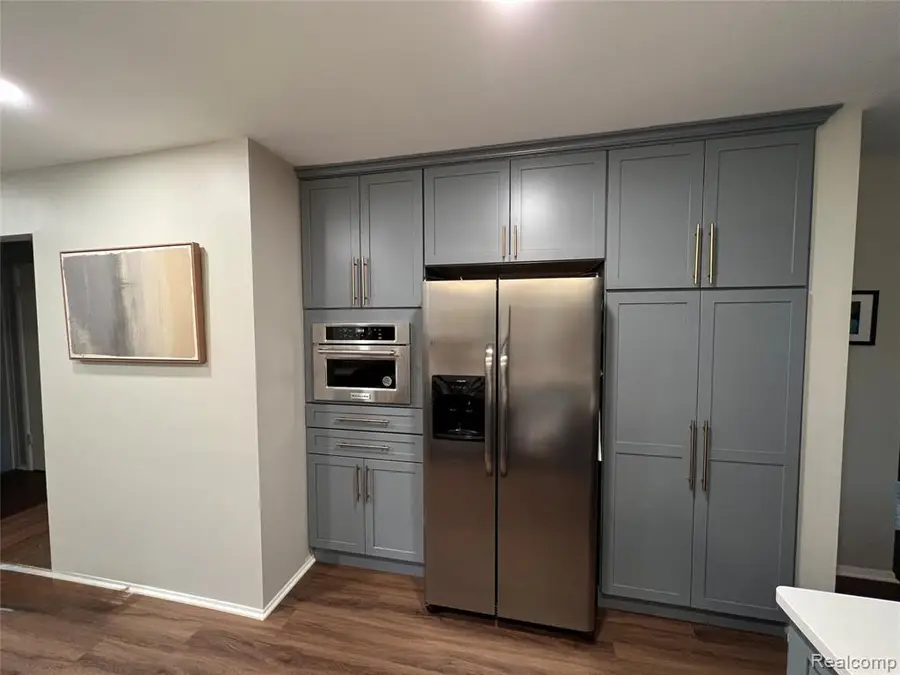 31244 Old Stage, Bingham Farms, MI 48025 - #3