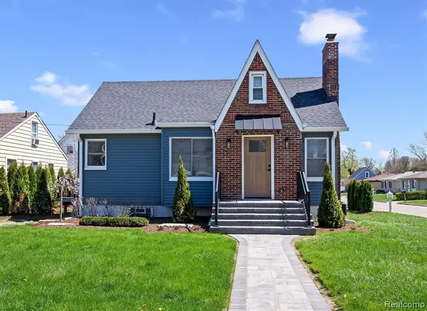 27500 Jefferson, Saint Clair Shores, MI 48081