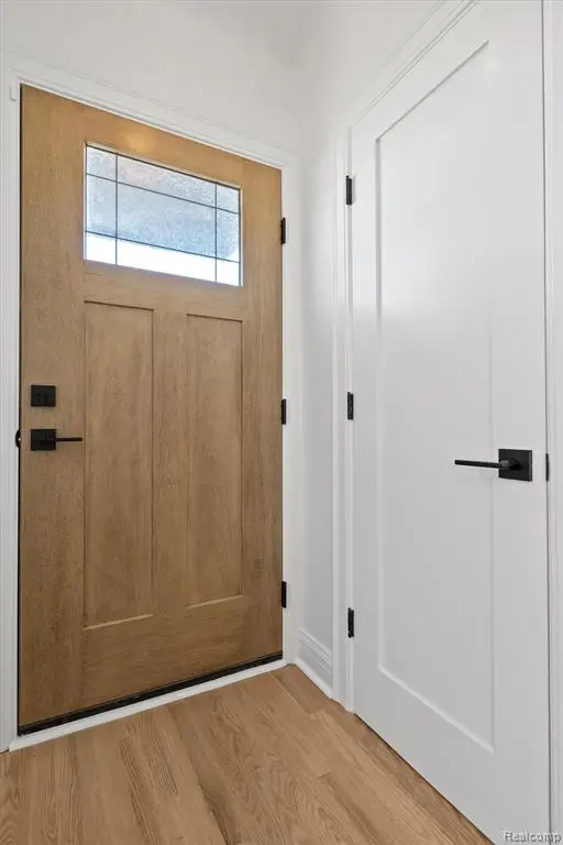 27500 Jefferson, Saint Clair Shores, MI 48081 - #3